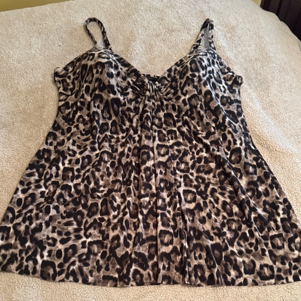 Miraclesuit underwire top size 16
